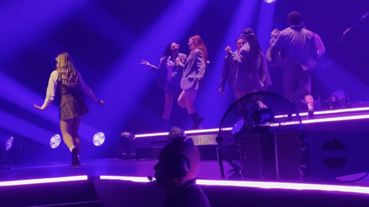 concert Helena LIVE  (09/12/25 a Forest National)