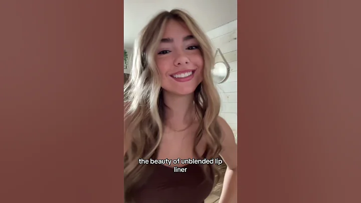 no hate I genuinely like how it looks #embreighcourtlyn #embreigh #glowhouse #makeup #lipcombo