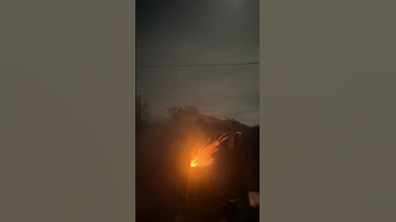 Color strobe rocket 4” willow