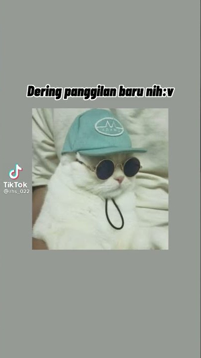 Ada telfon tuh.angkat dong cantik