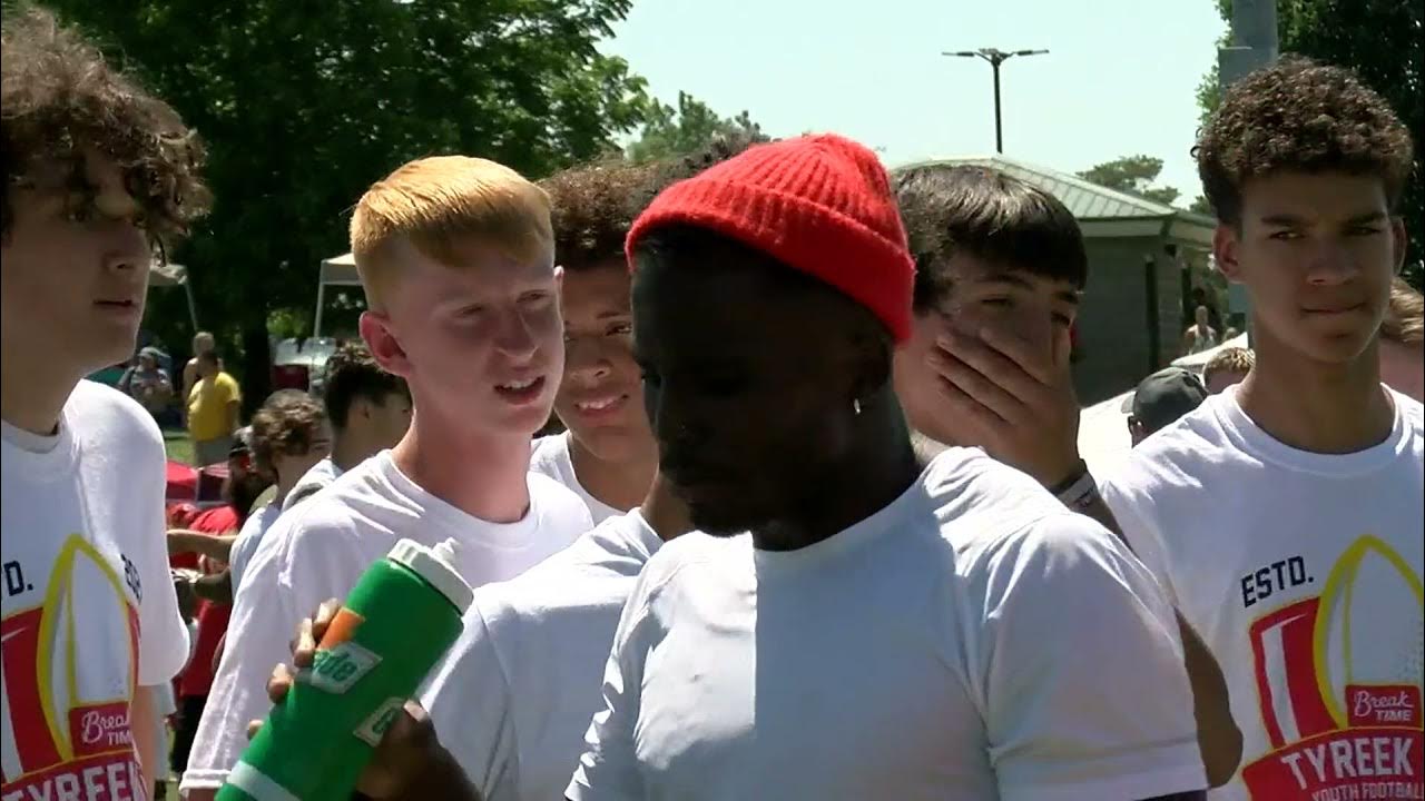 Extended highlights from Tyreek Hill youth football camp in Columbia