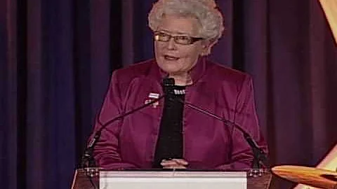 Marcia A. Boyd receives 2008 Gies Award for Outsta...