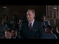 Demaskator w słuchawkach. Poseł Berkowicz zwalcza hipokryzję, bojkotuje i wynosi towar