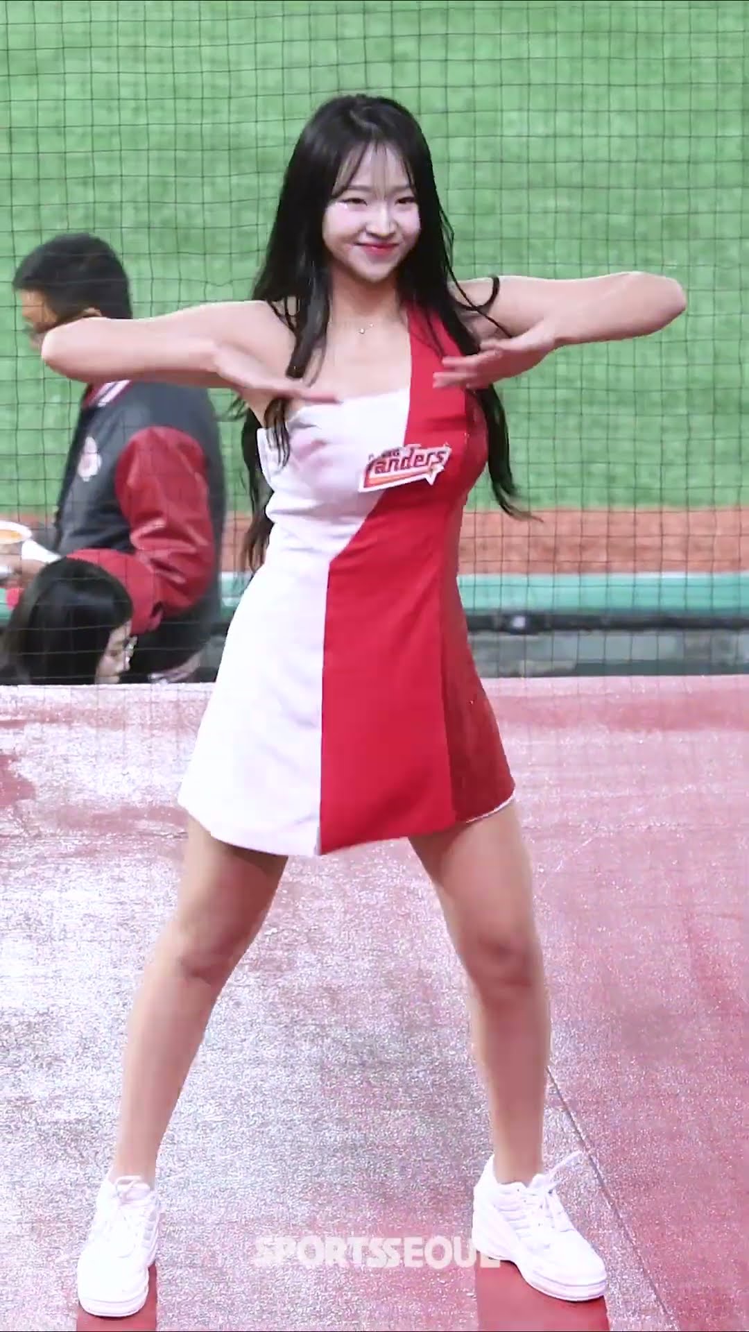치어리더 이연진, 꽃미소 활짝~