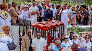 Lino Versace Et Sa Famille Soutenus Dans Lépreuve Du Deuil De Sa Maman