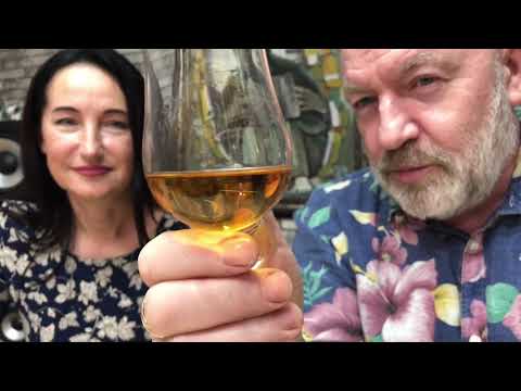 Video: Bakom Kulisserna Med Four Roses Bourbon