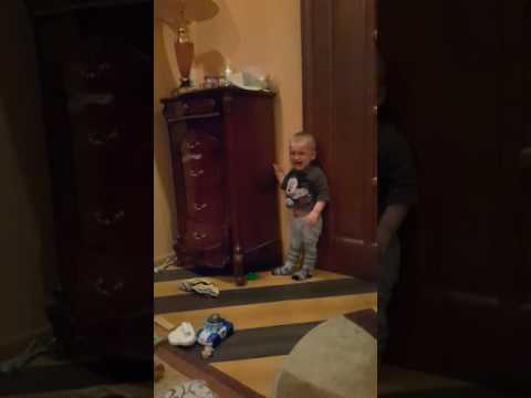 Близнецы не слушают маму, но папу....