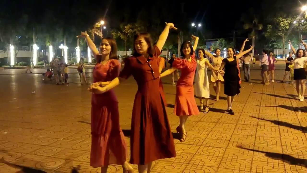 Chachacha lối về xóm nhỏ viên nguyễn kỷ niệm 2024