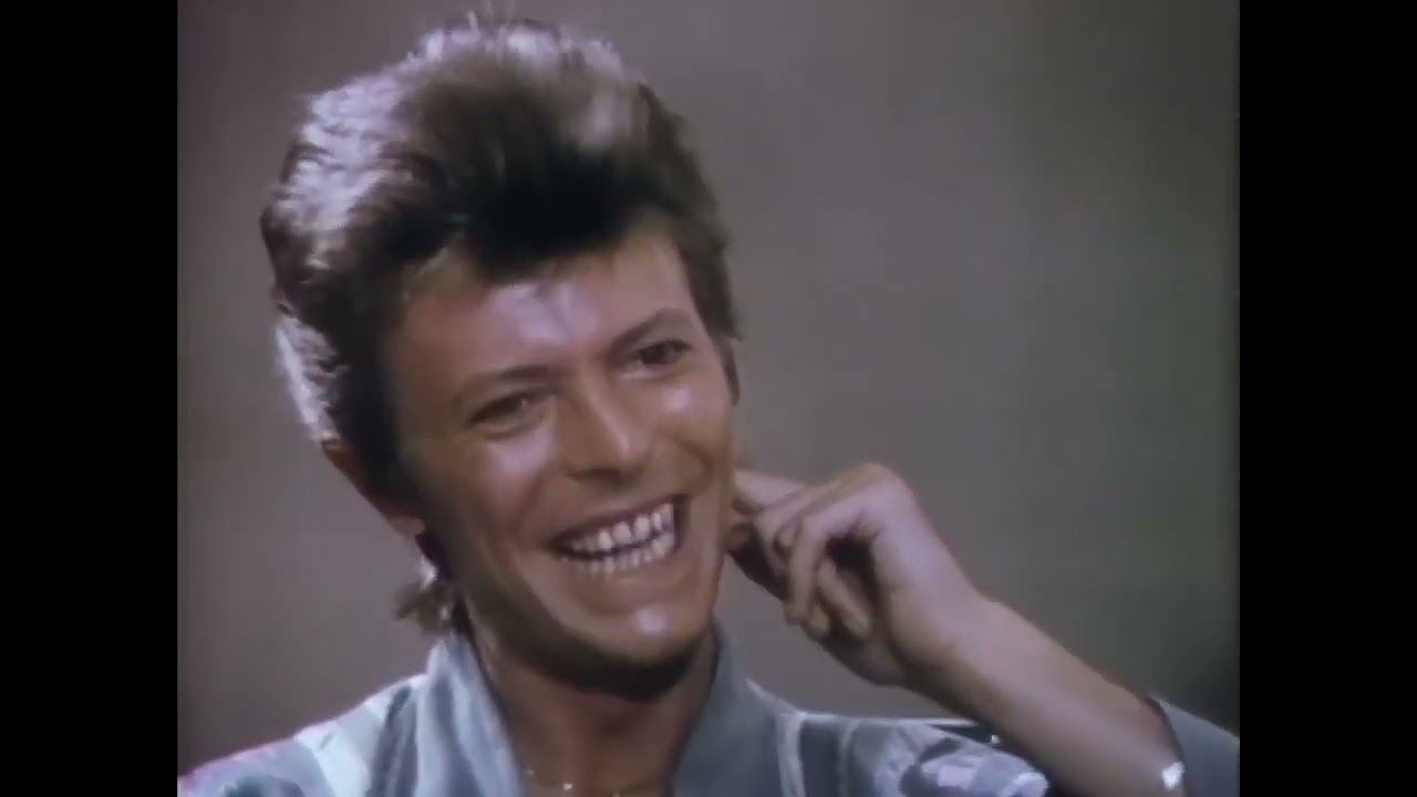 David Bowie Part 3 • The Flo & Eddie Interview • 25 November 1977