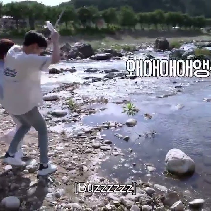 Jihoon and Jaehyuk got startled by the drone!! - (TREASURE SUMMER CAMP 2021)