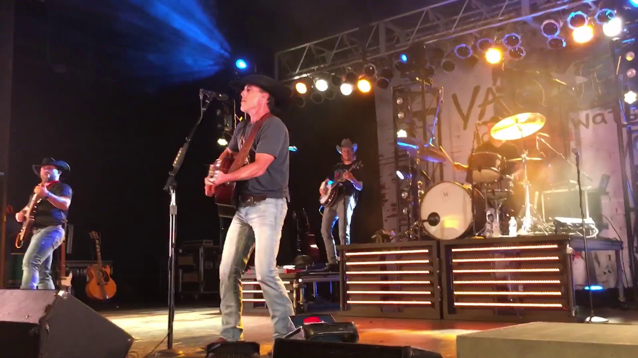 Aaron Watson Freight Train (Live) YouTube
