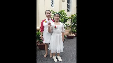 3_7_2022 kỷ niệm rước lễ lần đầu của chị 2 .