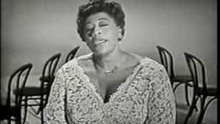 Ella Fitzgerald - There&#39;s A Lull In My Life