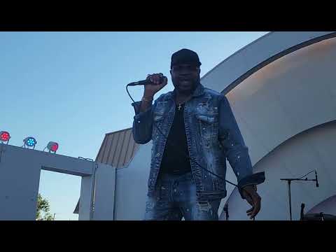Willie Clayton "Wiggle In The Middle"