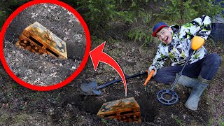 Эти находки под землей мы нашли металлоискателем у логова лешего!