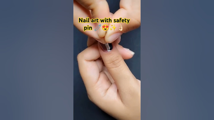 nail art with safety pin .🧷😍👌🏻#easyhack #trending #makeup#nailart#fashion#style#shorts#youtubeshorts