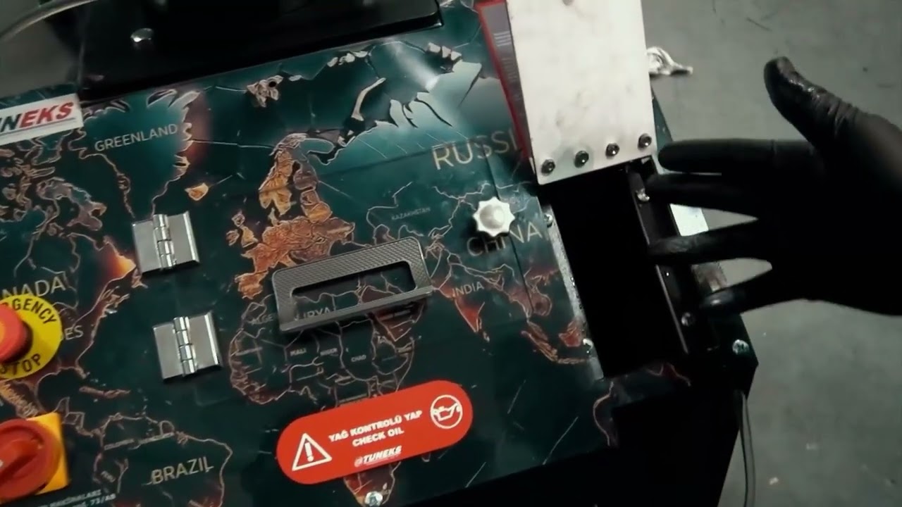 Makineri për ndarjen dhe peshimin e brumit