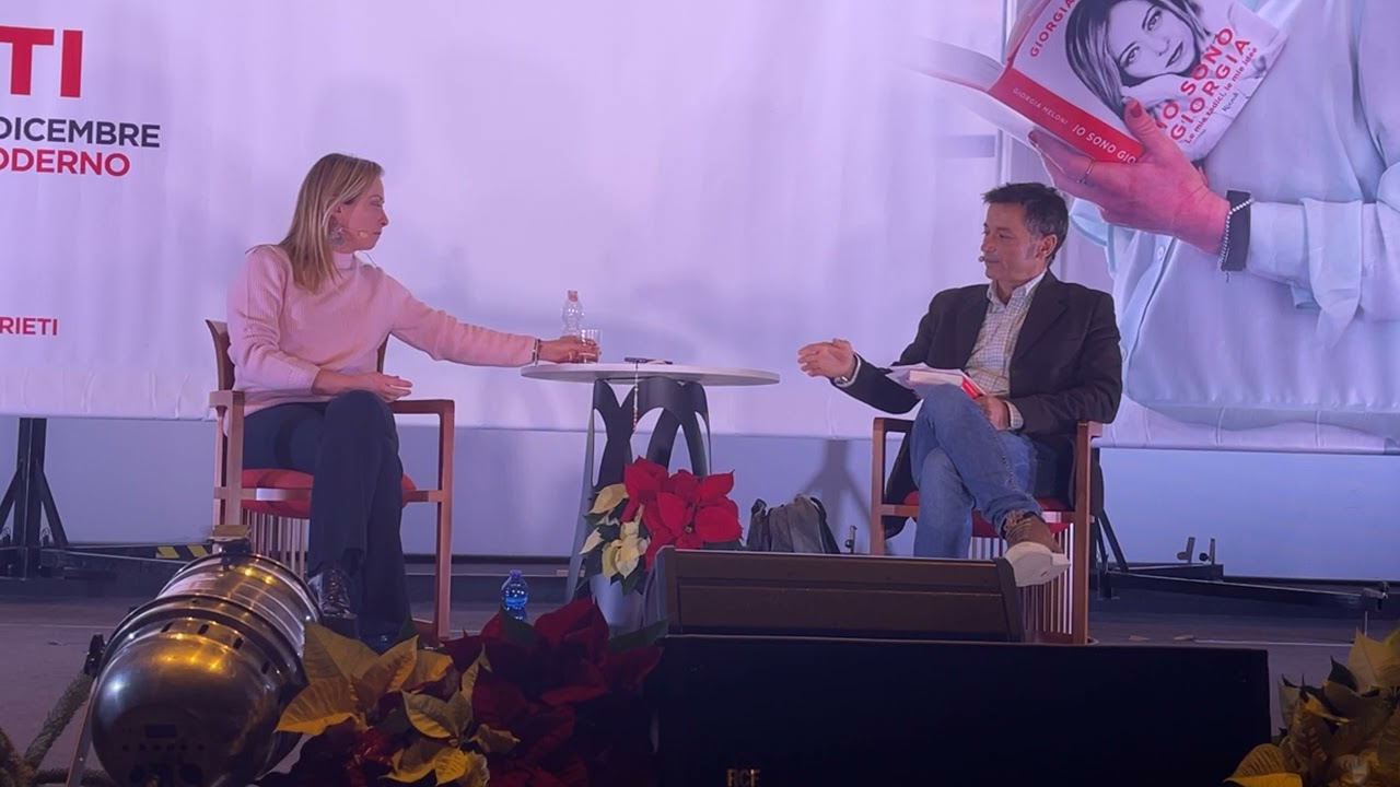 Una grande Giorgia Meloni interviene a Rieti. Non perdetela!