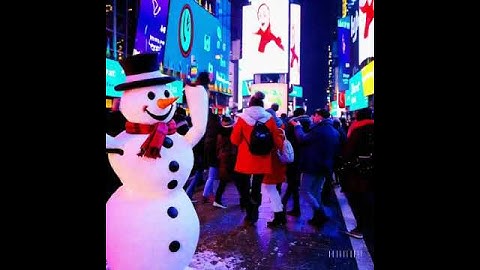 How to Use Sora: AI-Generated Video of a Snowman in Times Square