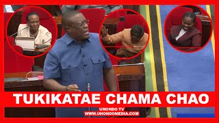 NGOMA IMEFIKA PABAYA, WABUNGE CHADEMA WASHANGILIA NAPE AKIMTWANGA TUNDU LISSU 'AWE NA ADABU'