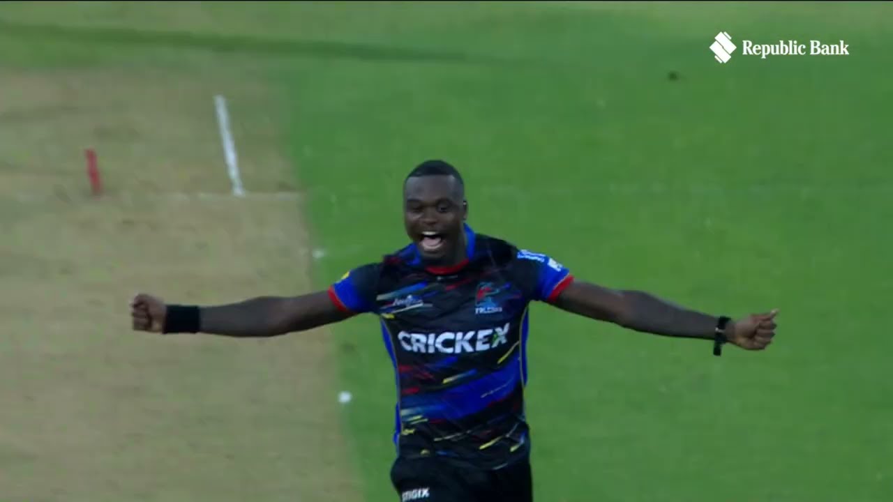 Jewel Andrew's AMAZING Diving Catch! | CPL 2025