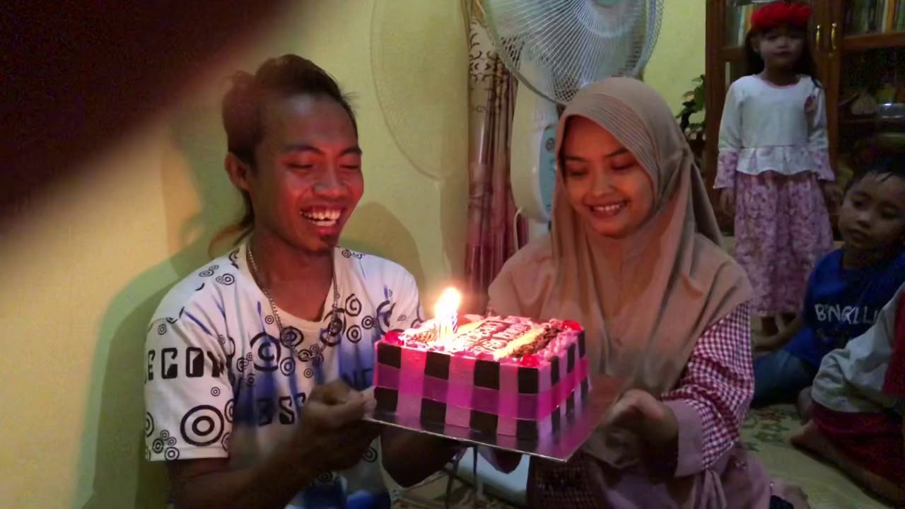 terimakasih istriku,,,19 mei 1992 - YouTube