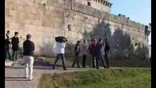UN HERMANO DE PALOMANES ENTRA EN EL CASTILLO DE MACEDA