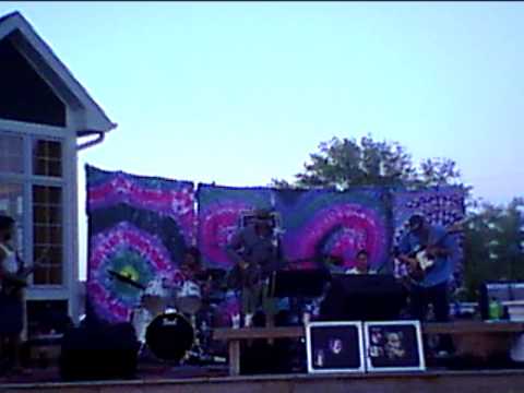 Jack Straw live in Fort Pierre South Dakota on May 30th, 2010. Cover of the Dead's Franklin's Tower.