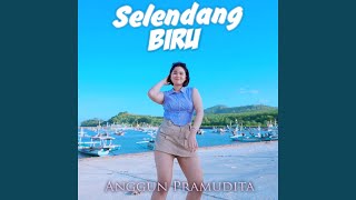 Selendang Biru