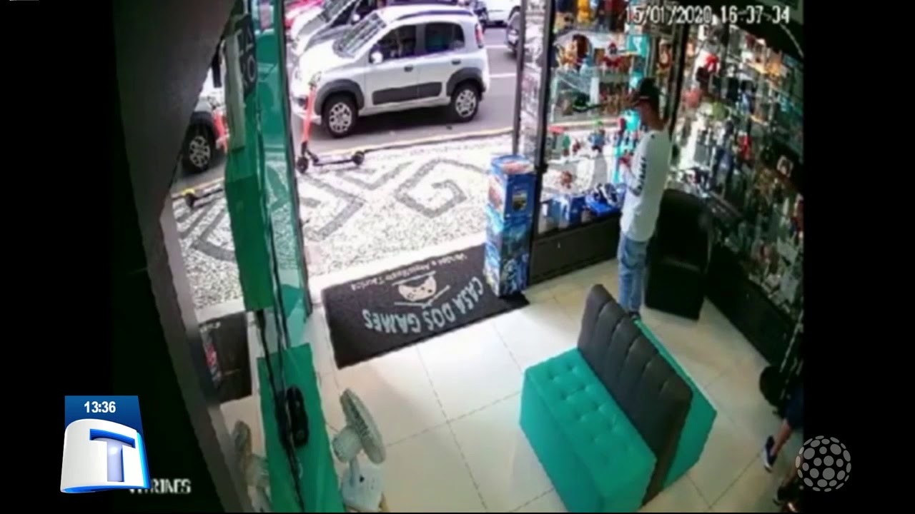 Flagrante de assalto a loja de vídeo games em Curitiba - Tribuna da Massa (29/01/20)