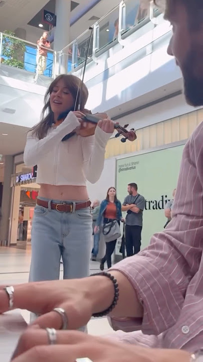 Lindsey Stirling - Carol of the Bells ft Emilio piano #violinist #shorts #christmas