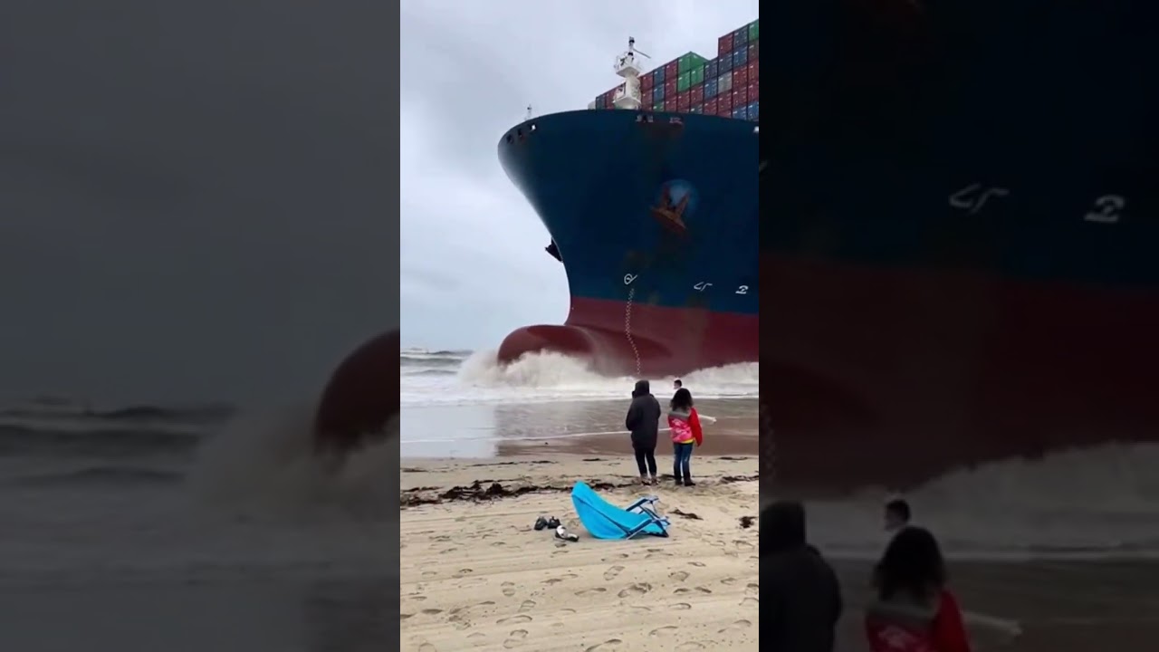 The Cargo Ship Came Onto the Beach 😱🌊 