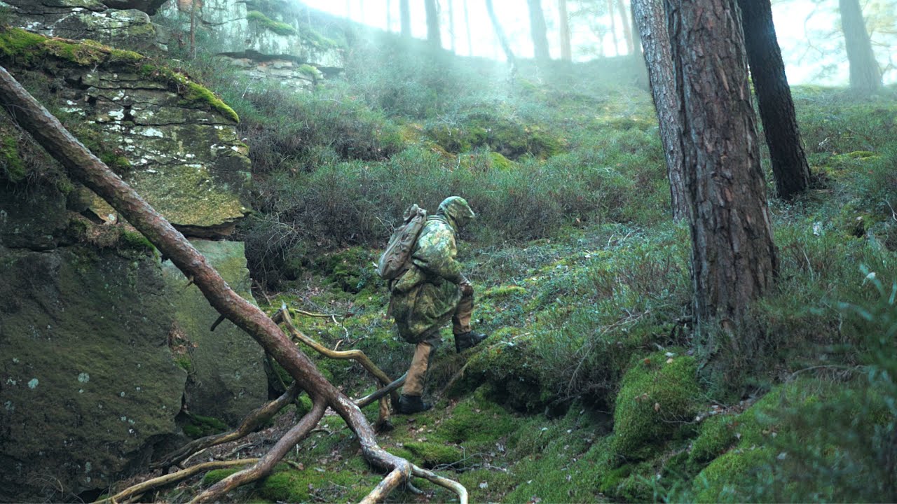 Winter Poncho Basics - Warm & Trocken im Wald