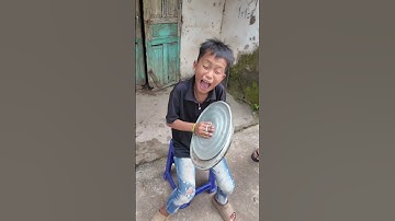 Đội múa lân hơi lạ nha 🤣🦁 #shorts