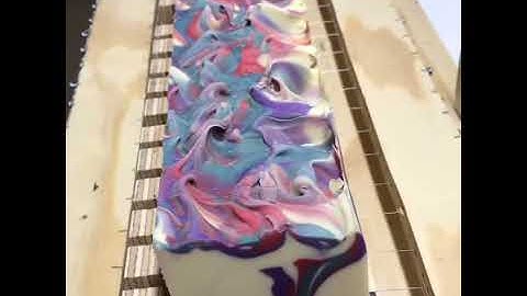 Soap Cutting Black Raspberry Vanilla