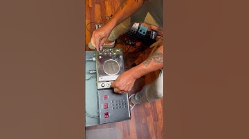 Soren Andersen using BINSON ECHOREC in the studio #guitartone #glennhughes  #trexeffects