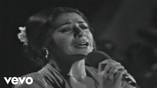 Isabel Pantoja - Un Rojo, Rojo Clavel ((Actuación RTVE)) chords