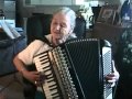 Nozie  164  la golondrina on accordeon