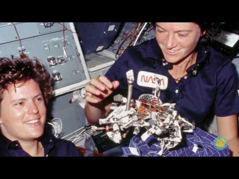 Explore Smithsonian: Courtney Dressing - Smithsonian Center for Astrophysics Graduate Student
