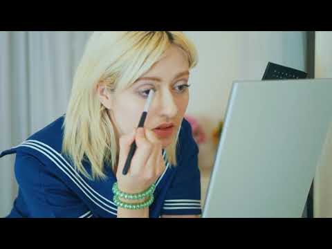 Karan Kanchan ft. Natalia Natchan - Trap Bandit (Official Music Video)
