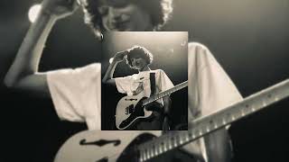 كدامي  جنت تموت مسرعه              سمعها