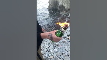 Коктейль Молотова в конце загорелась голова