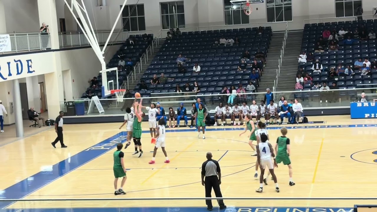 Bradwell beats Roswell 65-61 in a great game!! Hoopin’ At The High Invitational 