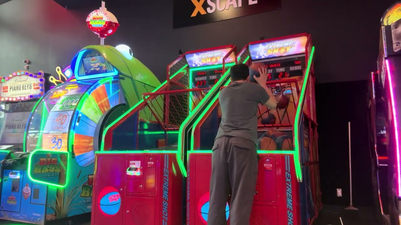 【第一關爆】加拿大SilverCity戲院世宇籃球機 145 秒 4 關 7 個皮 475 分