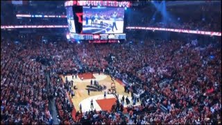 Raptors alumni vince carter get a very warm welcome from the crowd at
toronto's scotiabank arena monday night during game 5 of nba finals.