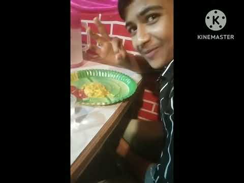 কালি পূজোতে গিয়ে খাওয়া-দাওয়া করছি।