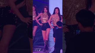 넘사벽 비율 모델 포스 나는 장원영 런웨이 안무