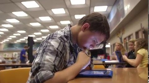 Apple introduces iBooks Textbooks