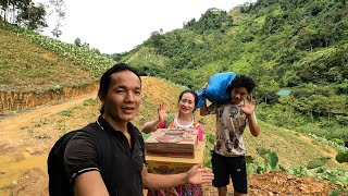 Zon and Vang Hoa bring charity gifts to the poor, Survival Instinct, Wilderness Alone, Ep 238