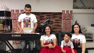 Vignette de la vidéo "Jesús mi familia es para ti"